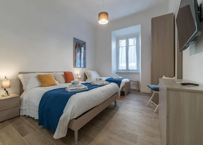 Station House 4*